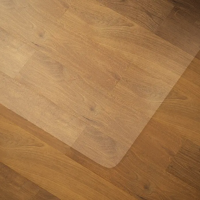 HOMCOM-Bodenschutzmatte-120L x 120B x 1H cm-Transparent -  - Klarer Bodenschutz teilweise auf einem Holzfußboden.