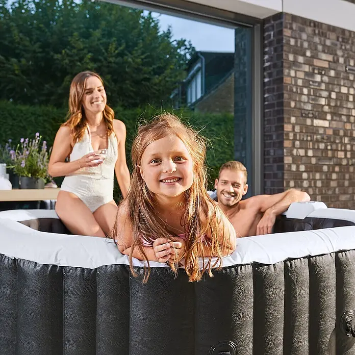 Home Deluxe Außen-Whirlpool DROP inkl. Kissen, Getränkehalter und Sonnendach - Schwarz, Max. Personenzahl: 6 Stk.