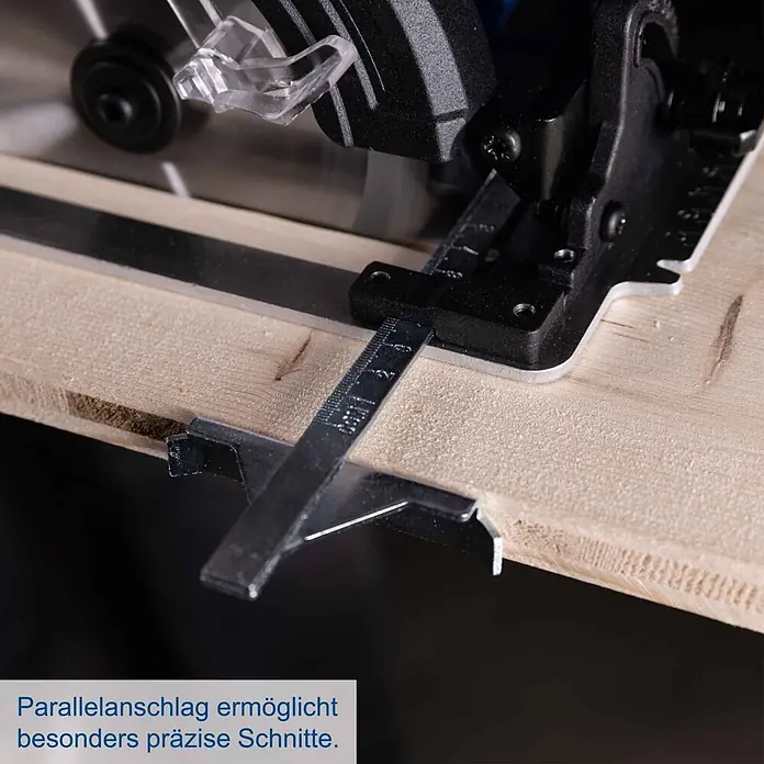 Scheppach IXES 20V Akku-Handkreissäge BC-HCS165-X - 20 V, Durchmesser Sägeblatt: 165 mm - Kreissäge mit angebrachtem Parallelanschlag aus Metall, die präzise in ein Holzbrett schneidet.