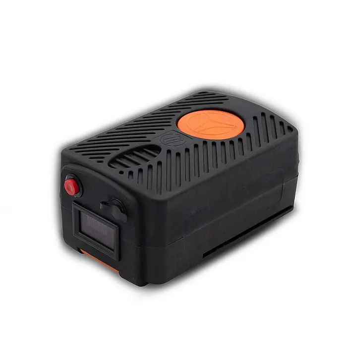 BAMATO Elektrische Schubkarre MTR-260 280W 100L 5h Laufzeit -  - Schwarzes, rechteckiges Elektronikgerät mit orangefarbenem Stern-Logo, rotem Knopf und Display.