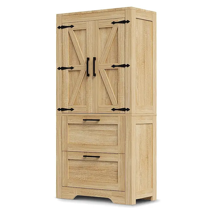 SONNENH Hochschrank mit 2 Schubladen im Landhausstil, Natur -  - Heller Holzschrank im Scheunentor-Stil mit oberen Türen und schwarzen Beschlägen, darunter mehrere Schubladen.