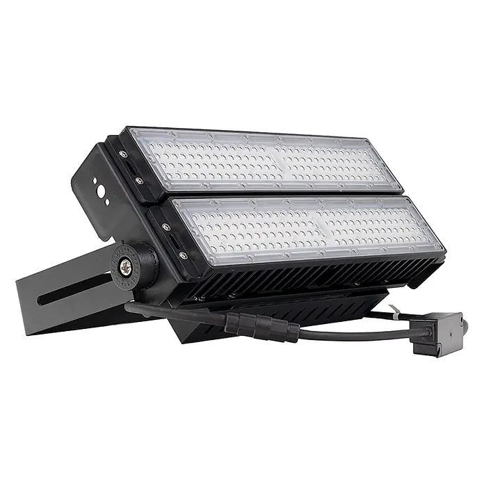 Enovalite LED-Strahler - 200 W, 26.000 lm, IP66 - Schwarzer LED-Flutlichtstrahler mit zwei rechteckigen Feldern, verstellbarer Halterung und Netzkabel.