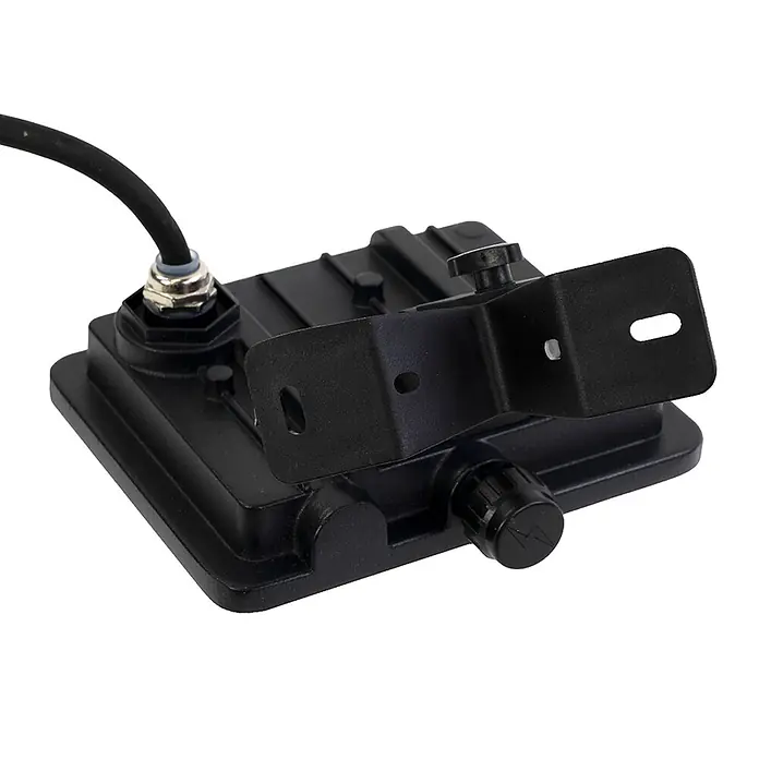 Luxula LED-Strahler - 20 W, 2.400 lm, IP65 - Schwarzes rechteckiges Elektronikgerät mit Kabelverschraubung, Metallhalterung und Seitenknopf.