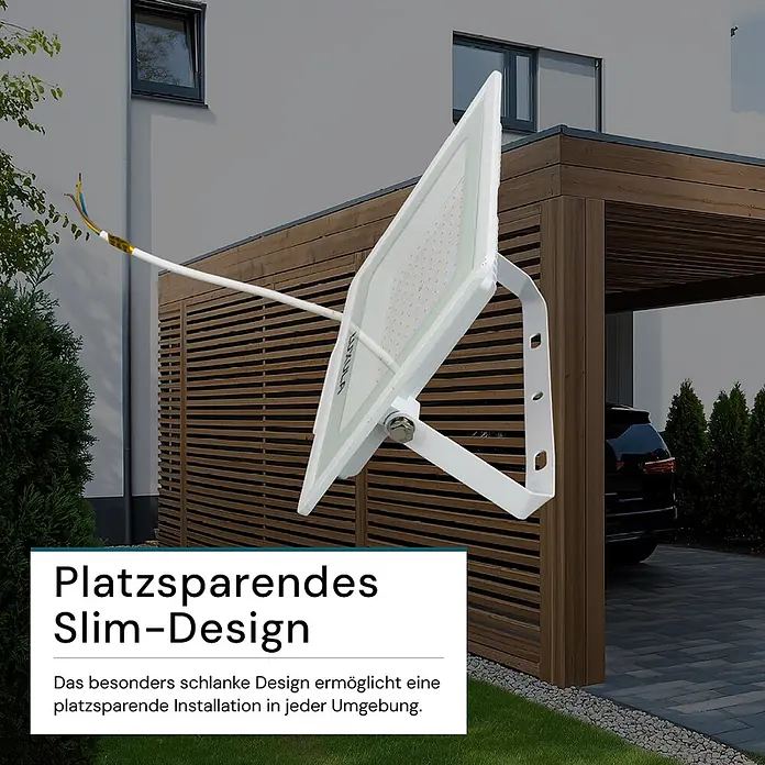 Luxula LED-Strahler - 100 W, 10.000 lm, IP65 - Weißer schlanker LED-Fluter auf Stange, zeigt seine kompakte Installation im Freien.