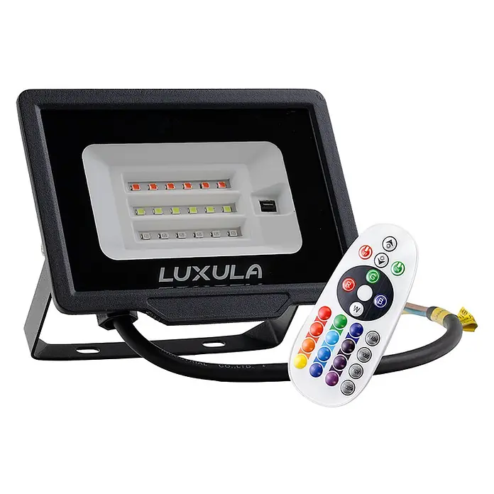 Luxula LED-Strahler - 10 W, IP65 - Schwarzer LED-Fluter mit sichtbaren roten, gelben und weißen LEDs, dazu eine weiße RGBW-Fernbedienung mit bunten Tasten.