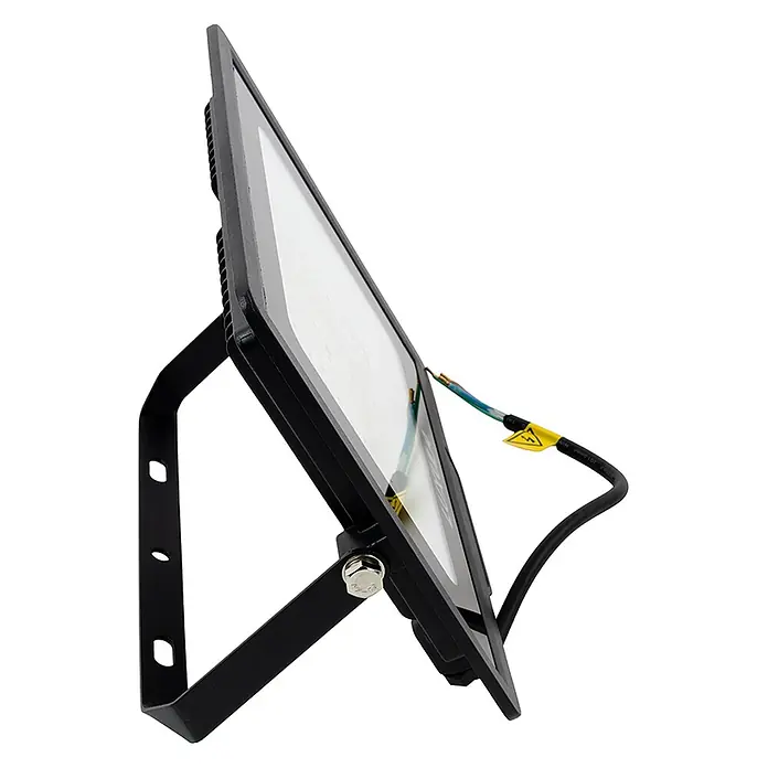 Luxula LED-Strahler - 100 W, 10.000 lm, 4.000 K, IP65 - Schwarzer LED-Fluter mit stabilem Halter und freiliegenden Anschlusskabeln.