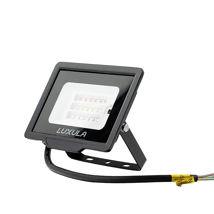 Luxula LED-Strahler - 10 W, IP65 - Schwarzer LUXULA LED-Fluter mit rechteckigem Kopf, verstellbarem Ständer und freiliegenden Kabeln.
