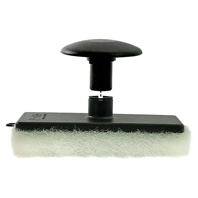 Star brite Handschrubber-Pad - Fein, Weiß - Schwarzer Farbauftragspinsel mit Griff und Schwamm für gleichmäßiges Auftragen von Farbe oder anderen Flüssigkeiten.