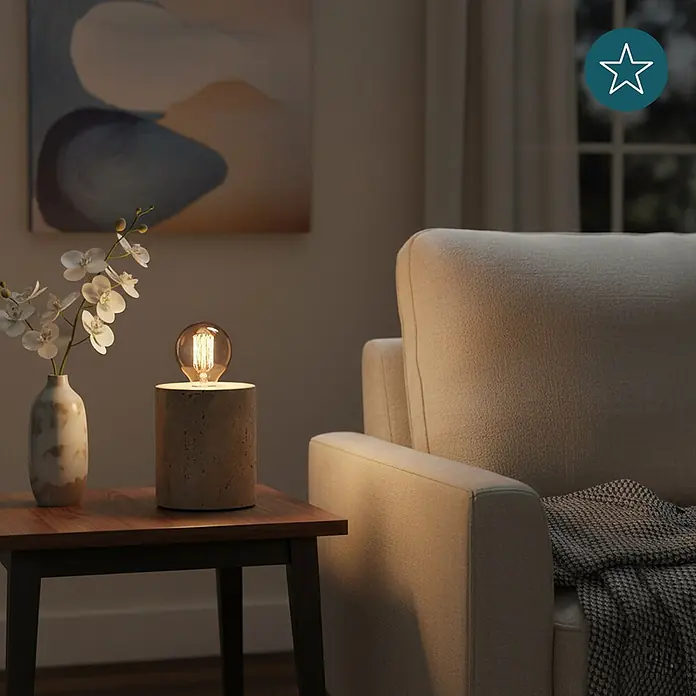 Luxula Deko-Tischleuchte E27 Fassung Modern Design Nachttischleuchte -  - Betontischlampe mit freiliegender Edison-Glühbirne auf einem Beistelltisch, spendet warmes Umgebungslicht im Wohnzimmer.