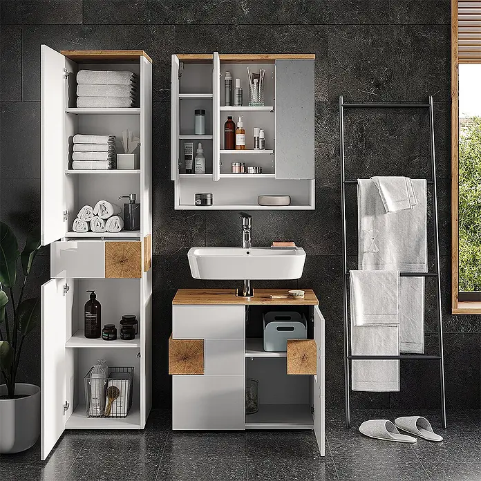 Vicco Badmöbel-Set Eden, Weiß Hochglanz 75 cm -  - Modernes Badezimmermöbel-Set in Weiß und Holz, bestehend aus Hochschrank, Waschtischunterschrank und Spiegelschrank, in einem Badezimmer.