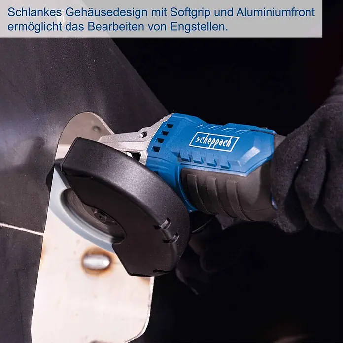 Scheppach IXES 20V Akku-Winkelschleifer C-AG125-X - Ohne Akku, Durchmesser Scheibe: 125 mm - Schlanker blauer Scheppach Winkelschleifer mit Softgrip, bearbeitet Metall an Engstelle.