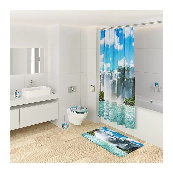 SANILO Seifenspender Wasserfall - L x B x H: 7 x 7 x 12 cm, Kunststoff, Blau - Badezimmer-Zubehörset mit lebhaftem Wasserfall-Design, inklusive Duschvorhang, Badematte und Toilettensitzbezug, in einem modernen Bad.