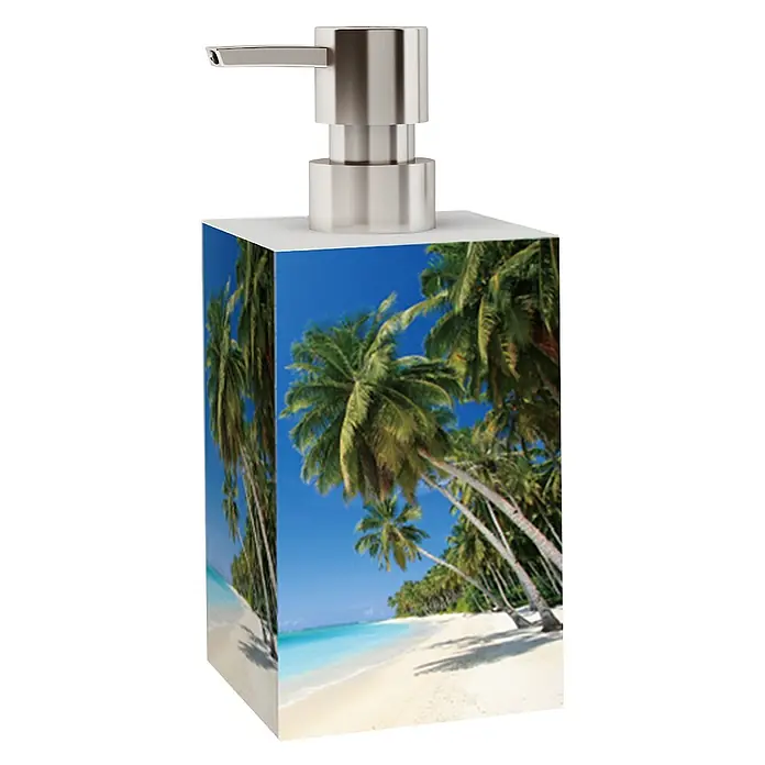 SANILO Seifenspender Karibik - L x B x H: 7 x 7 x 12 cm, Kunststoff, Blau - Quadratischer Seifenspender mit gebürsteter Metallpumpe, mit tropischem Strand- und Palmenmotiv.