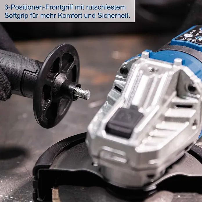 Scheppach IXES 20V Akku-Winkelschleifer BC-AG125-X - 20 V, Ohne Akku, Durchmesser Scheibe: 125 mm - Schwarzer 3-Positionen-Frontgriff mit rutschfestem Softgrip wird an Winkelschleifer montiert für mehr Komfort und Sicherheit.