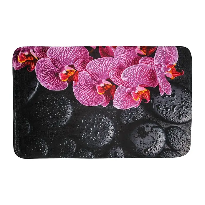 SANILO Badteppich Madeira 50 x 80 cm - 50 x 80 cm, Polyester, Lila - Rechteckige Badematte mit einem Aufdruck von leuchtend rosa Orchideen und schwarzen nassen Spa-Steinen.