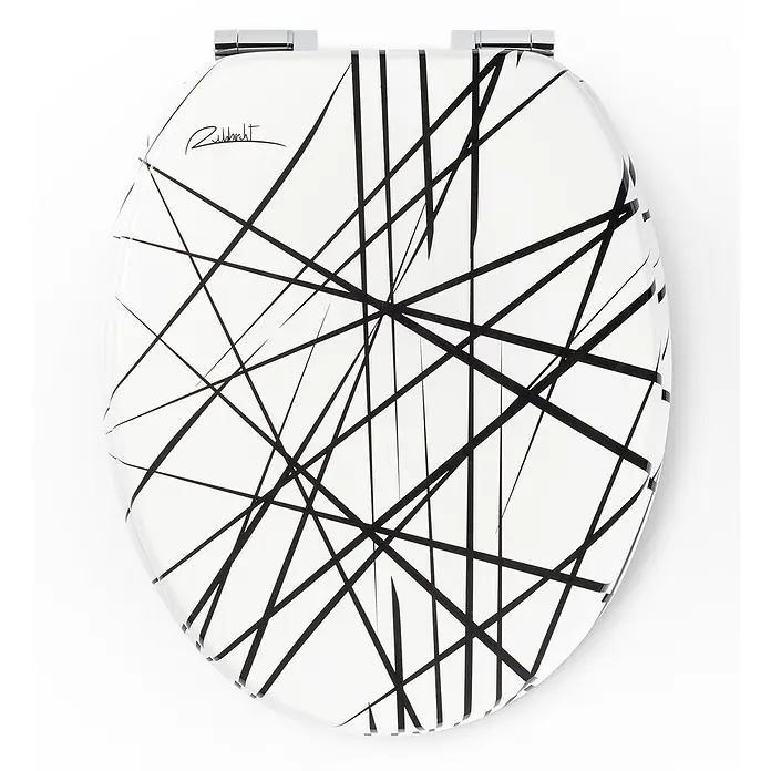 TohaaDesign WC-Sitz Arrow - L. Rubbrecht -  - Weißer WC-Sitz mit schwarzen abstrakten Linien und 'Culbbrcht'-Signatur, mit Chromscharnieren.