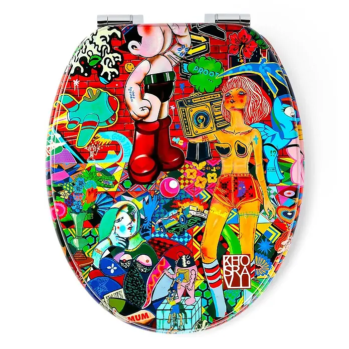 Tohaa Design WC-Sitz Vanity Fair - Guive Khosravi -  - Ein Toilettensitz mit einem lebhaften, farbenfrohen Pop-Art- und Graffiti-Design, das Cartoon-Figuren, Symbole und Text zeigt.