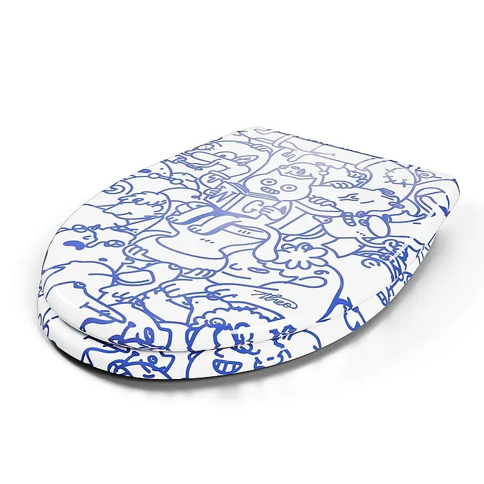 Wodea WC-Sitz   -  Cat -  - Weißer Toilettensitz mit blauen Doodle-Illustrationen, geschlossen.