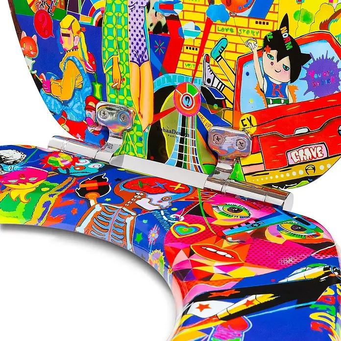 TohaaDesign WC-Sitz Grave - Guive Khosravi -  - Bunter Pop-Art-Toilettensitz mit Chromscharnieren, der lebendige Illustrationen auf Deckel und Sitz zeigt.