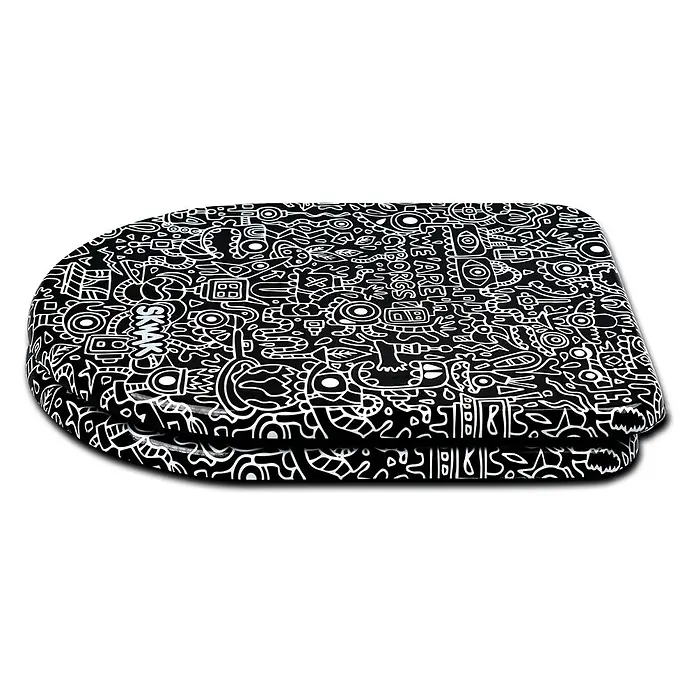 Tohaa Design WC-Sitz Cyborg Modern-D - Skwak -  - Ein kompaktes schwarzes tragbares Gerät oder Etui mit einem weißen Doodle-Kunstmuster, das abstrakte Formen und die Texte 'SKMAK' und 'WE ARE CYBORGS' zeigt.