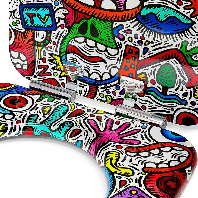 Tohaa Design WC-Sitz Crazy Maniac Modern-D - Skwak -  - Toilettensitz und -deckel mit lebhaftem, farbenfrohem Doodle-Art-Muster, das Comic-Gesichter und abstrakte Formen zeigt.
