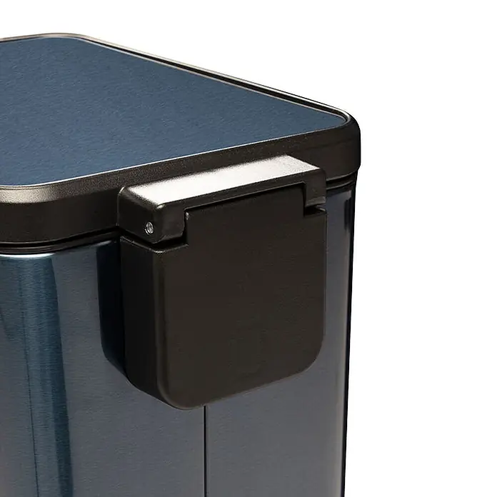 Floordirekt Standard-Mülleimer Zack 15 L Blau - 15 l, Edelstahl, Blau - Dunkelblauer Behälter aus gebürstetem Metall mit schwarz gerahmtem Deckel und schwarzem Plastikverschluss.