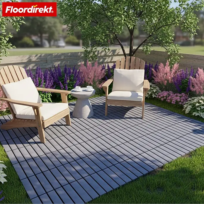 Floordirekt Klickfliese Terrassenfliese Elyse 30 x 30 cm 11er Set Polypropylen Klickfliese Grau - Polypropylen, 11 Stk. - Graue Outdoor-Klickfliesen bilden eine Terrasse mit Stühlen und Tisch.