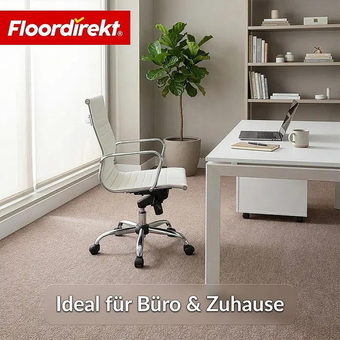 Floordirekt Teppichboden Meterware Malta - aus Nadelvlies - mit Schaumrücken - Beige - 200 x 100 cm - Nadelfilz, Polypropylen, Beige - Strukturierter beiger Teppichboden in einem modernen Büro mit weißem Schreibtisch und elegantem Stuhl.