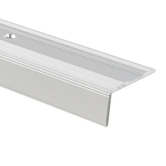Floordirekt Treppenkantenprofil Glory 134 cm Silber - Aluminium, Silber, Eloxiert - Silberne Aluminium-Treppenkante mit geriffelter Anti-Rutsch-Oberfläche und vorgebohrtem Loch.