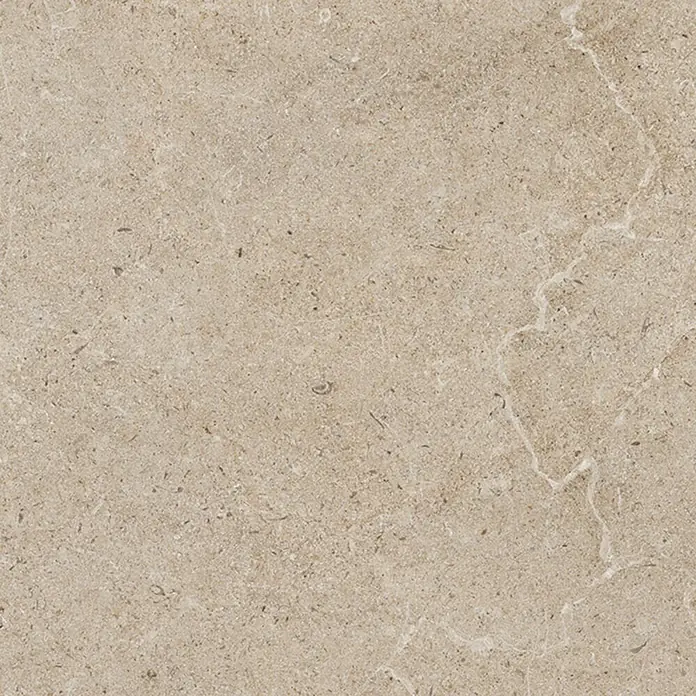 RAK Ceramics Feinsteinzeugfliese Valdi - 60 x 120 cm, Beige, Matt - Hellbeige Fliese in Kalksteinoptik mit subtiler weißer Äderung und feiner körniger Textur.