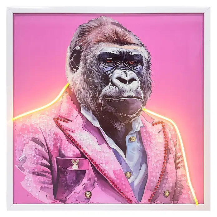 BHP Leinwandbild George - Gorilla im Anzug, B x H: 62 x 62 cm - Gerahmtes Kunstwerk eines Gorillas in pinkem Anzug mit Neonumriss.