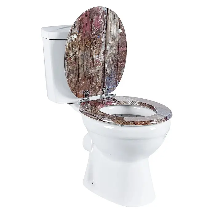 SAINOS WC-Sitz aus MDF, Braun Holzoptik, Universal-O-Form, Absenkautomatik - Soft-Close - Weiße Toilette mit rustikal gemusterter Holzmaserungs-Sitzbrille und Deckel.