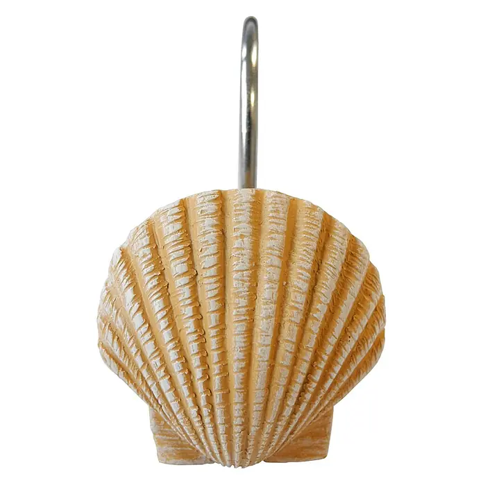 12 Duschvorhangringe Sanibel -  - Duschvorhanghaken im Muscheldesign. Hellbraune Jakobsmuschel mit weißen Details und metallischem Silberhaken.