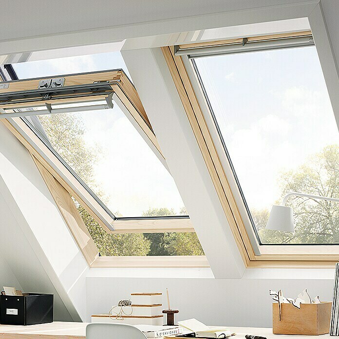 Velux Schwingfenster GGL CK02 3070Holz, B x H: 55 x 78 cm Front View