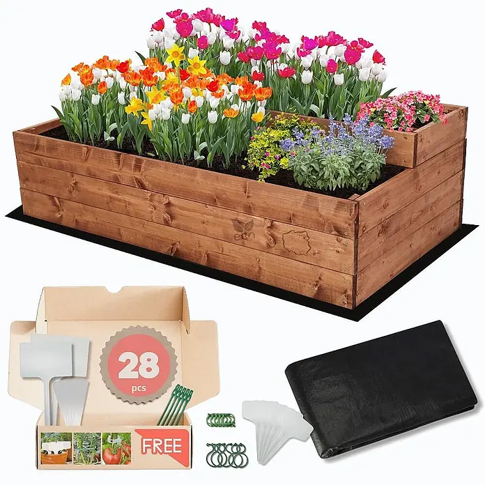 Hochbeete TREPPEN Holz | HxBxT 36x117x63 cm | Holz | Braun -  - Braunes, gestuftes Hochbeet aus Holz mit bunten Blumen und Gartenzubehör wie Pflanzenmarkierungen und einer Folie.