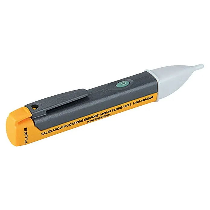 Fluke Kontaktloser Spannungsprüfer VoltAlert 1AC-II - 200 V - 1.000 V, IP40, CAT IV 1.000 V - Das Bild zeigt einen Fluke Spannungsprüfer, ein Werkzeug zur Erkennung von elektrischer Spannung ohne direkten Kontakt, in Gelb, Grau und Weiß.