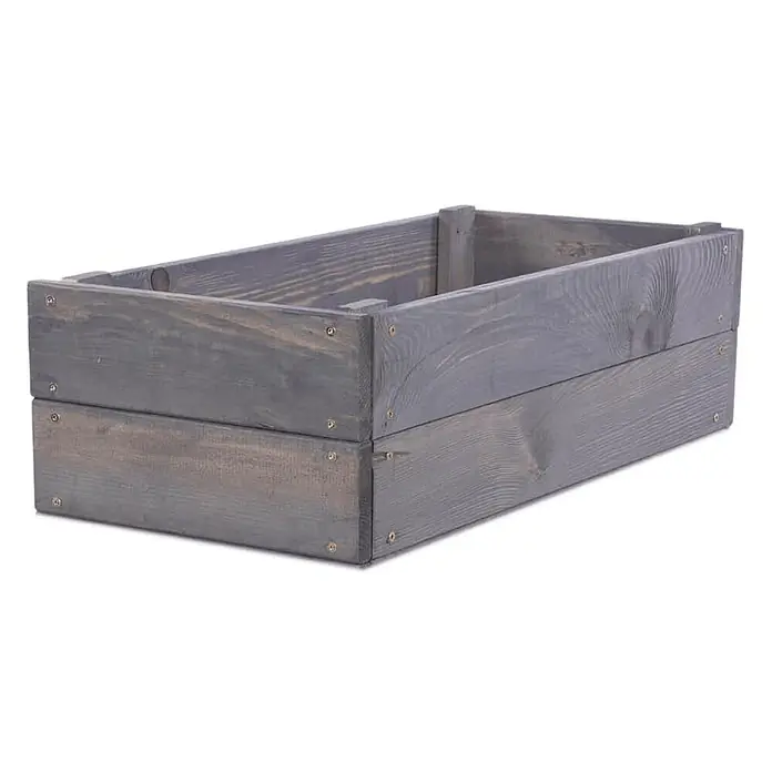 Hochbeete Growline Holz | HxBxT 18x63x30 cm | Kieferholz | Grau -  - Ein rechteckiger grau lasierter Holzkasten mit sichtbarer Holzmaserung und goldenen Schrauben.