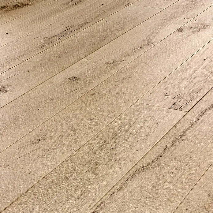 Parkett - Eiche Weiß geölt, Landhausdiele, 2.200 x 180 x 14 mm - Nahaufnahme eines hellen, modernen Holzparkettbodens mit natürlicher Maserung und Astlöchern für ein rustikales Ambiente.
