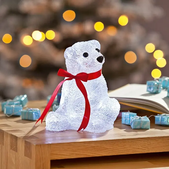 Tween Light Figura LED navideña Oso - Blanco, Funciona con pilas, LED - Adorable oso polar con lazo rojo, una decoración festiva que aporta calidez y alegría a cualquier hogar.