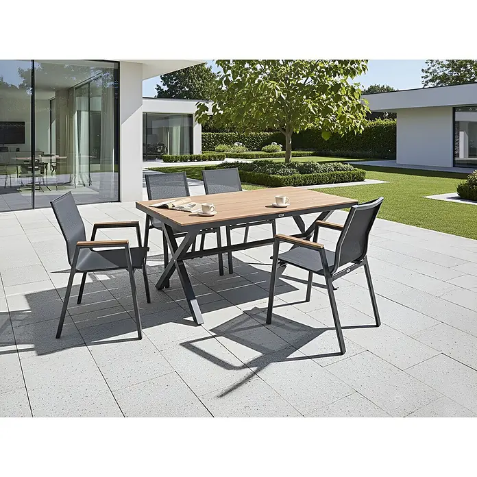 Esstisch TIANO in Braun/Schwarz - (W) 90 x (H) 73 x - L - Moderne Outdoor-Essgruppe: Holztisch, dunkler Metallrahmen, passende Stühle mit dunklen Netzsitzflächen und Holzarmlehnen.