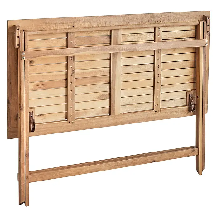 Esstisch PROSSEDI in Braun - (W) 60 x (H) 75 x - L - Brauner Klapptisch aus Akazienholz, zusammengeklappt, zeigt seine Lamellenoberfläche und den stabilen Beinmechanismus.