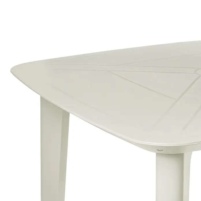 Esstisch SORICO in Beige - (W) 86 x (H) 77 x - L - Hellbeiger Kunststofftisch mit dezentem geometrischem Muster auf der Tischplatte.