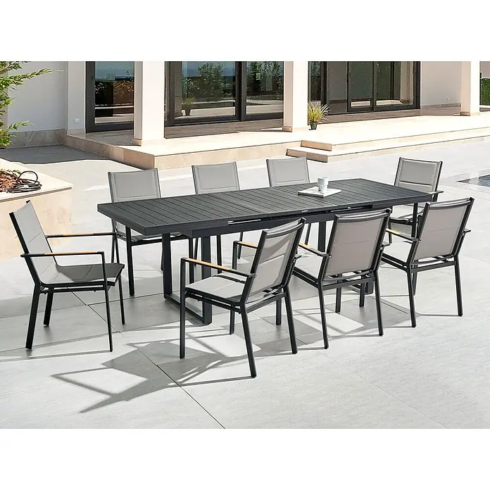 9-tlg Gartentisch Set VALCANETTO/BUSSETO in Schwarz/Grau -  - Ausziehbarer dunkelgrauer Aluminium-Esstisch für draußen mit acht passenden Stühlen mit hellgrauem Stoff und Holzarmlehnen auf einer Terrasse.