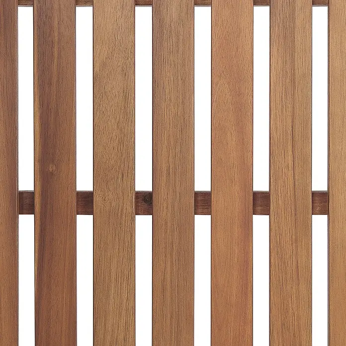 Gartenstuhl TREIA in Braun - (W) 50 x (H) 92 x - L - Braunes Holzlattenpaneel mit vertikalen und horizontalen Elementen.