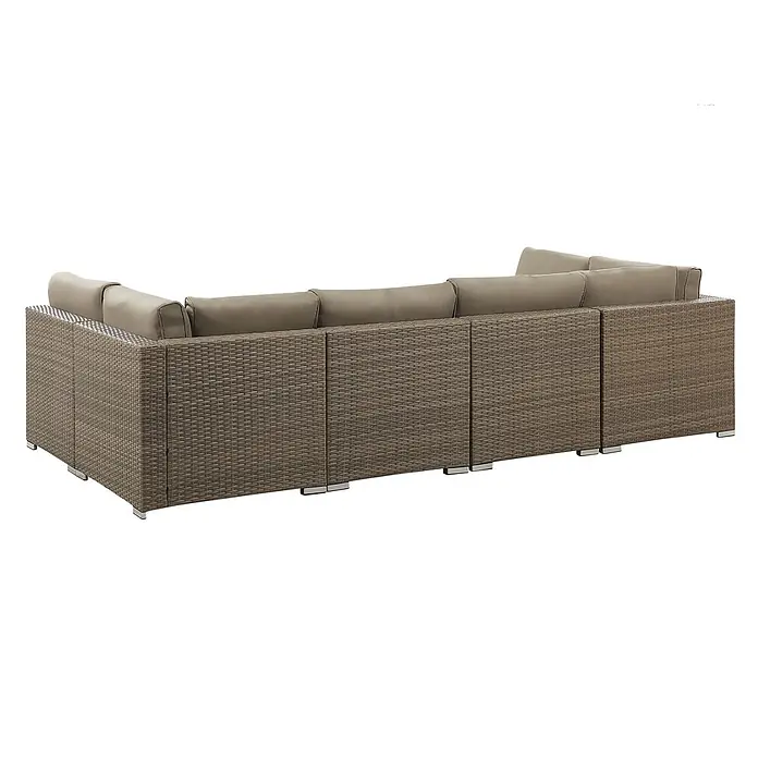 21-tlg Lounge Set BELVEDERE in Braun -  - Rückansicht eines braunen L-förmigen Outdoor-Sofas aus Rattan mit beigen Kissen und Metallfüßen.