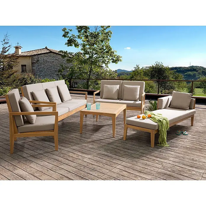 27-tlg Lounge Set PATAJA in Braun/Grau/Beige -  - Outdoor-Loungeset aus Teakholz mit beigen Kissen, bestehend aus Sofa, Zweisitzer, Sessel, Chaiselongue und Couchtisch auf Holzterrasse.