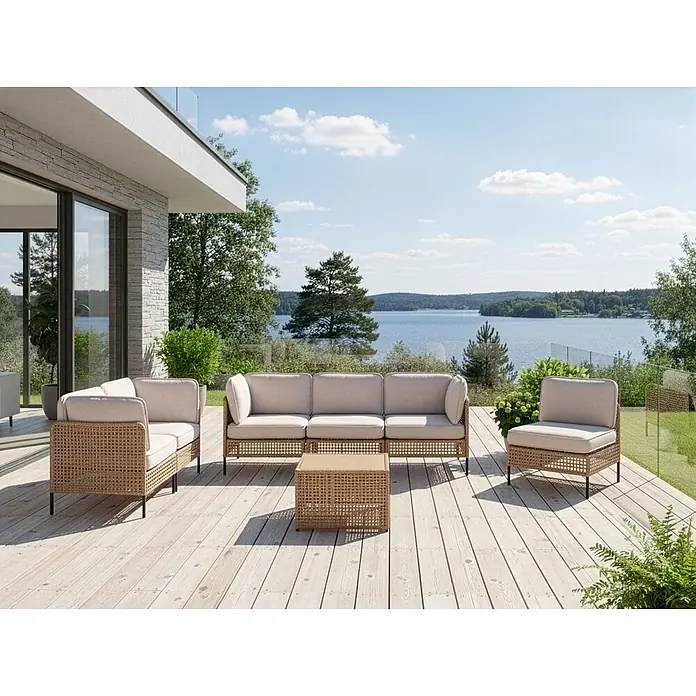 7-tlg Lounge Set OMEGANA in Beige/Schwarz -  - Outdoor-Sitzgruppe aus geflochtenem Rattan-Sofa, Sessel und Couchtisch mit hellen Kissen auf einer Holzterrasse.