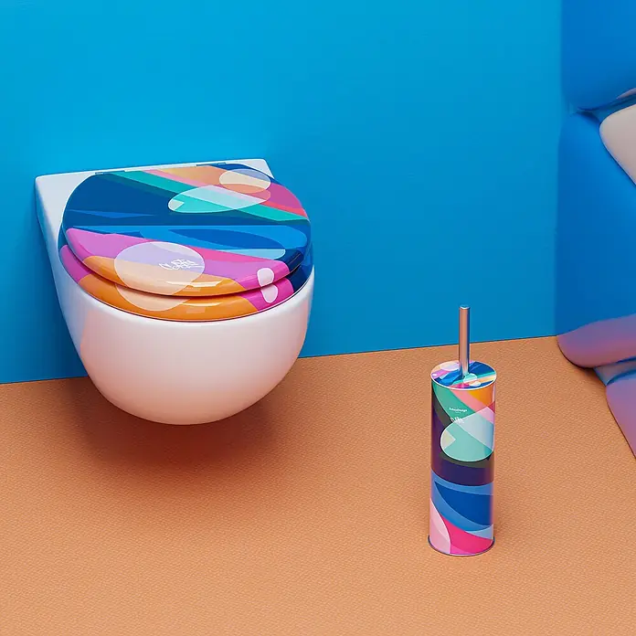 Tohaa Design WC-Bürste Two Suns - Camilo Ortega F. alias Corte -  - WC mit lebhaft gemusterter Klobrille und passender Toilettenbürste im modernen Bad.