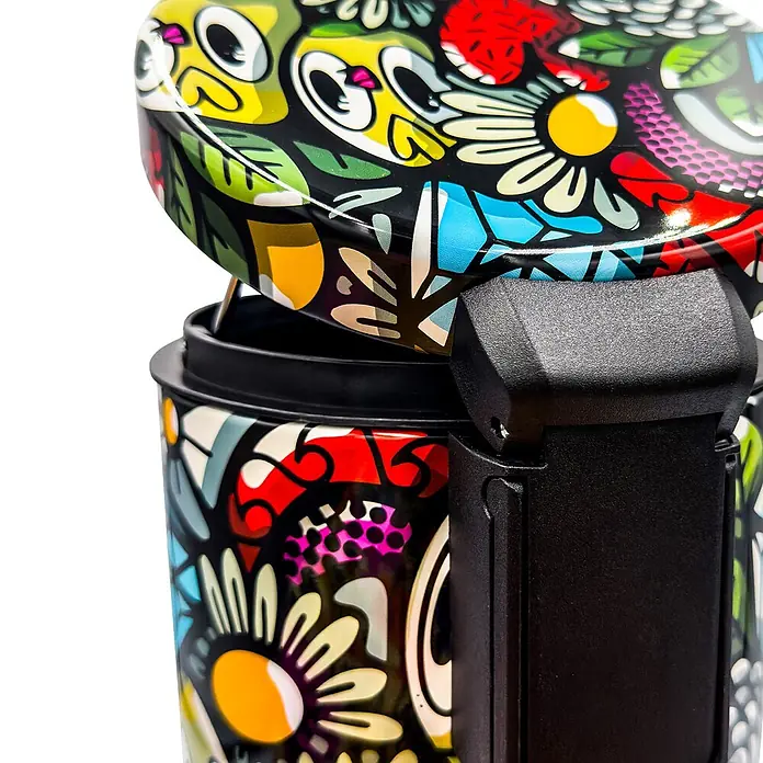 Tohaa Design Kosmetikeimer 3L BirdyFlowers - Bishop Parigo -  - Bunter Reisebecher mit Pop-Art-Design aus Blumen und Eulen, schwarzer Deckel leicht geöffnet.