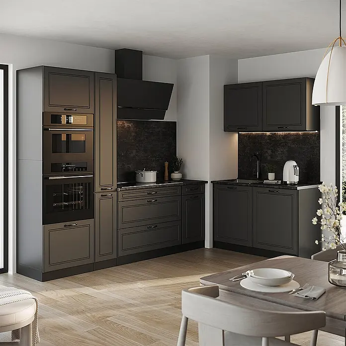 Eckküche R-Line 230 cm Anthrazit Landhaus Art.-Nr. 68165 -  - Dunkelgraue Shaker-Küche mit integrierten Geräten und Spüle, in modernem Wohnraum.